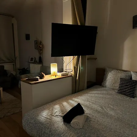 Apartamento Celine 30 Bright Haven Between Champs Elysee And Trocadero Paris