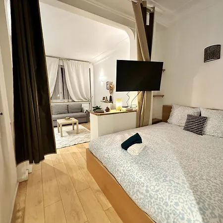 Апартаменты Celine 30 Bright Haven Between Champs Elysee And Trocadero *