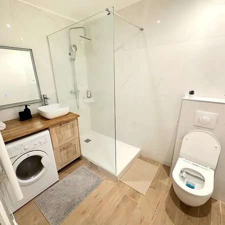 Celine 30 Bright Haven Between Champs Elysee And Trocadero Апартаменты