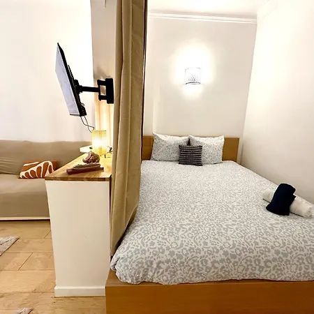 Lägenhet Celine 30 Bright Haven Between Champs Elysee And Trocadero