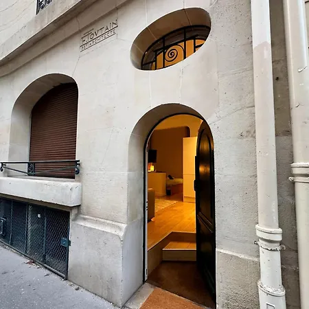 Lägenhet Celine 30 Bright Haven Between Champs Elysee And Trocadero